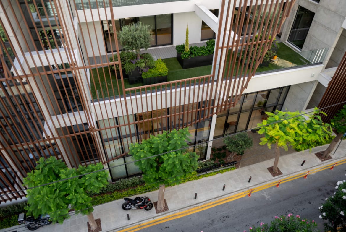 Two Floor Commercial Space For Rent in Prime Location