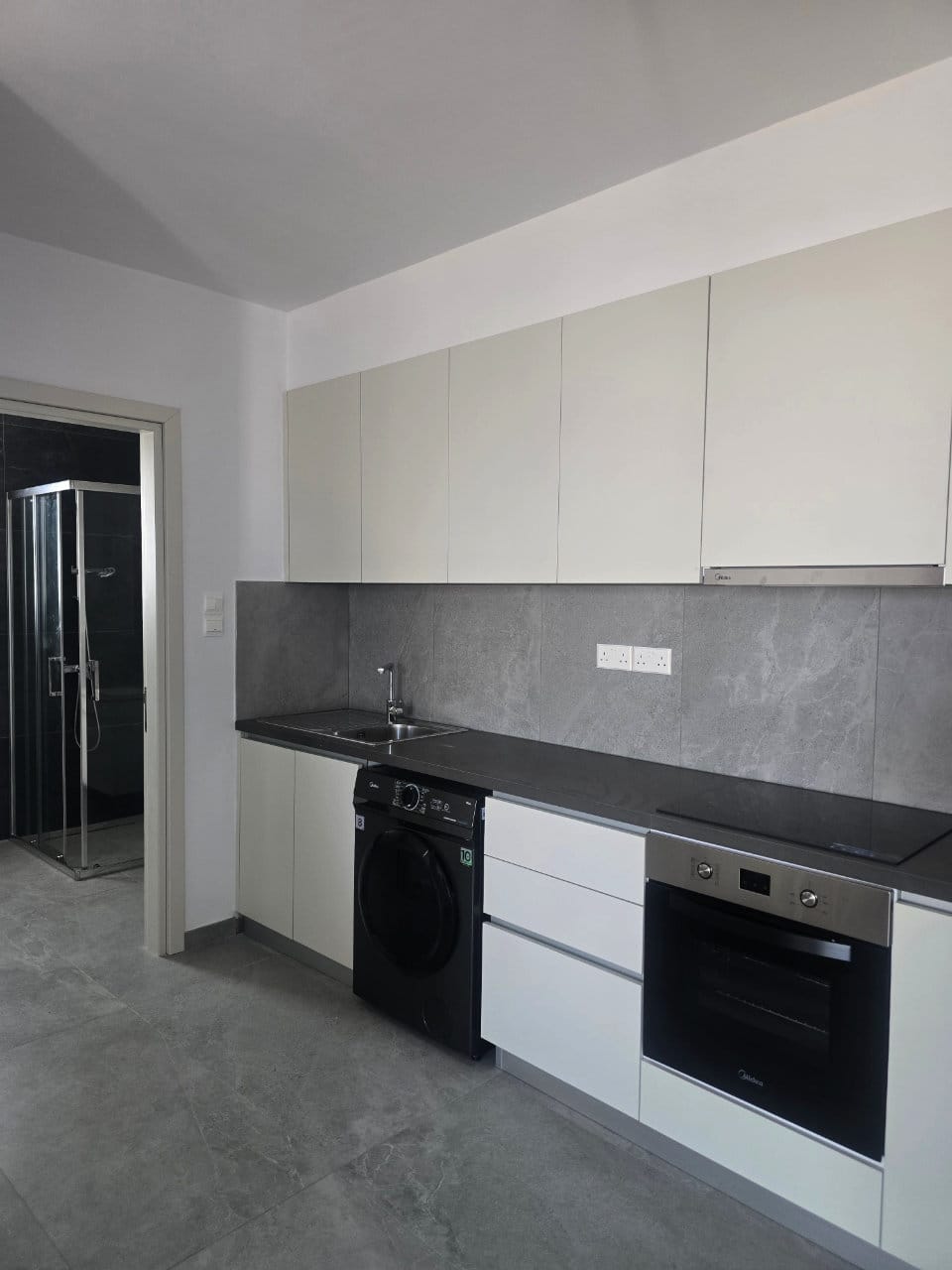 1577-10 Brand New One Bedroom Apartment | Move In Ready