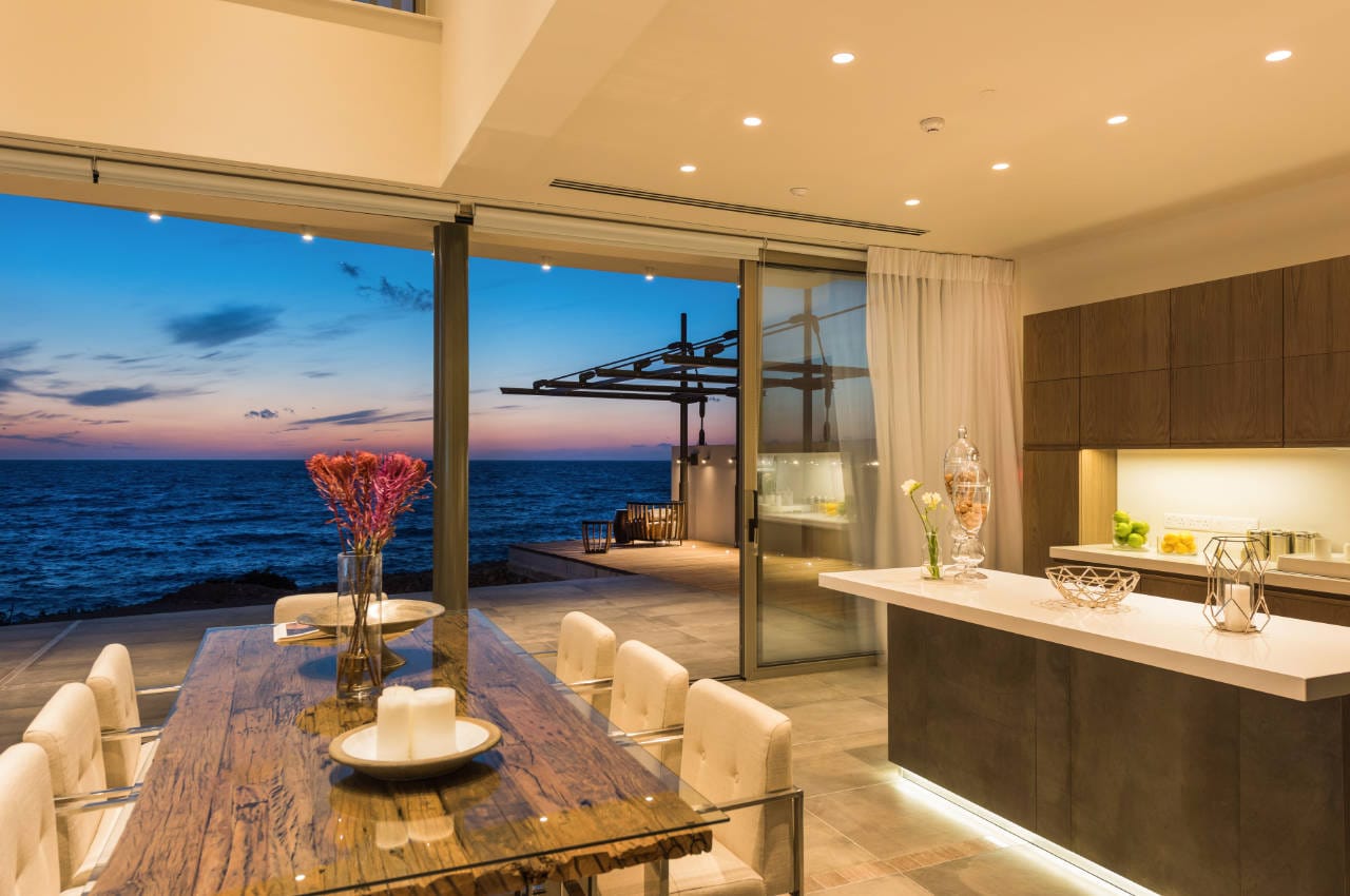 4 Bedroom Beachfront Villa | Chlorakas, Paphos