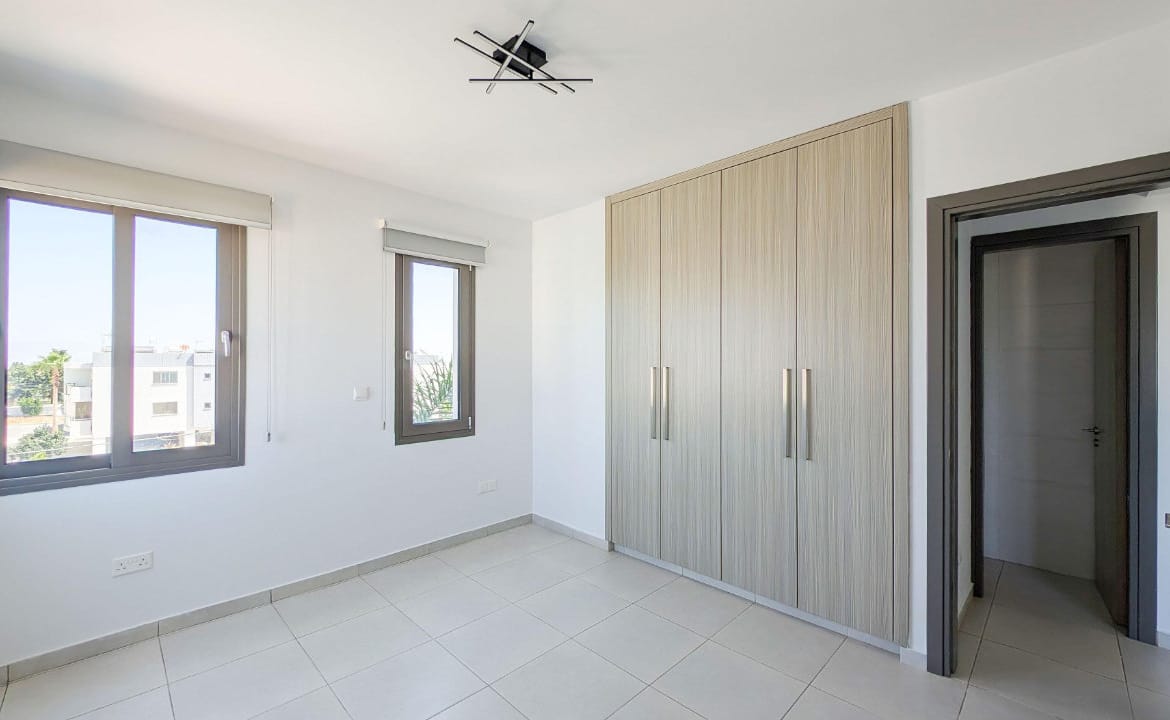 2 Bedroom Penthouse With Roof Garden | Lakatamia, Nicosia