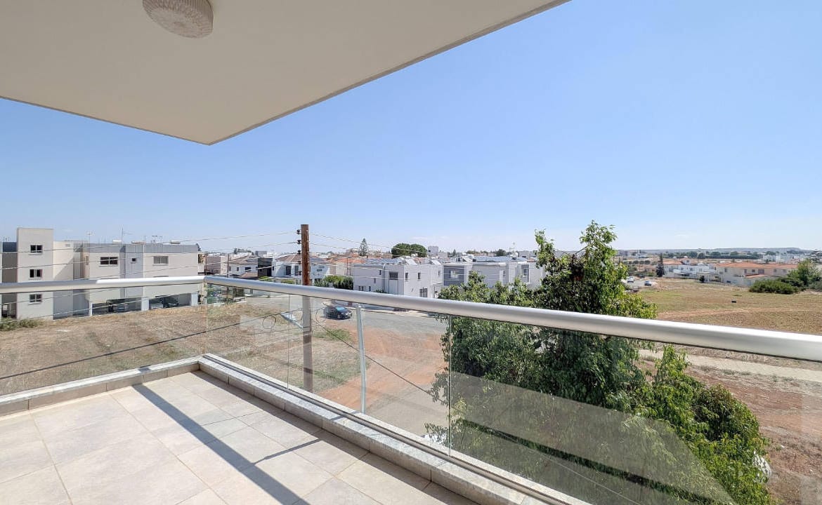 2 Bedroom Penthouse With Roof Garden | Lakatamia, Nicosia