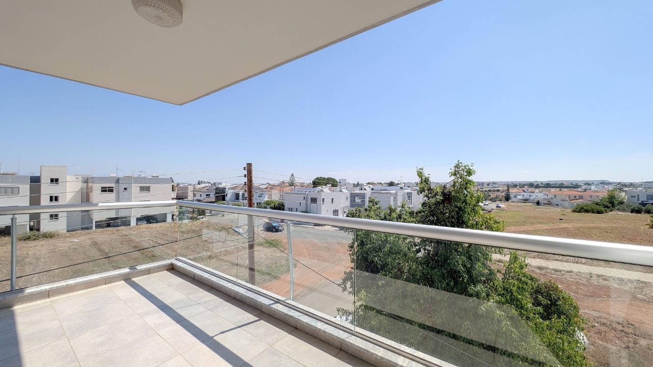 2 Bedroom Penthouse With Roof Garden | Lakatamia, Nicosia