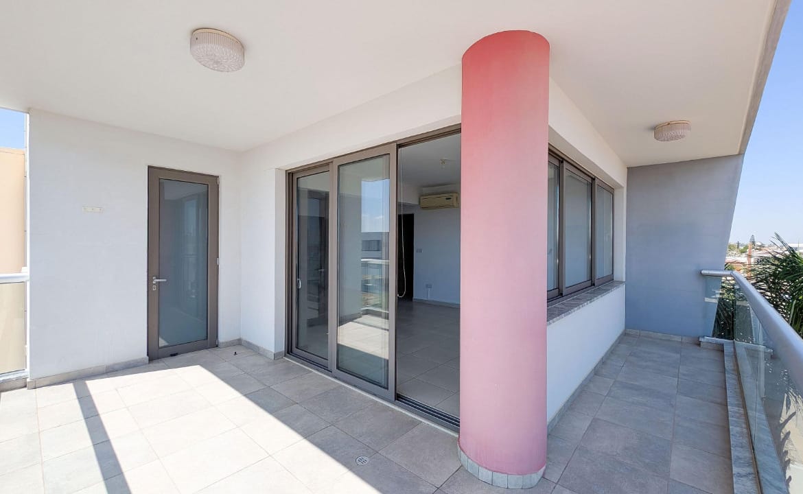 2 Bedroom Penthouse With Roof Garden | Lakatamia, Nicosia