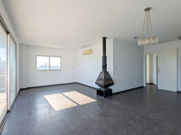 3 Bedroom Top Floor Apartment | Strovolos, Nicosia