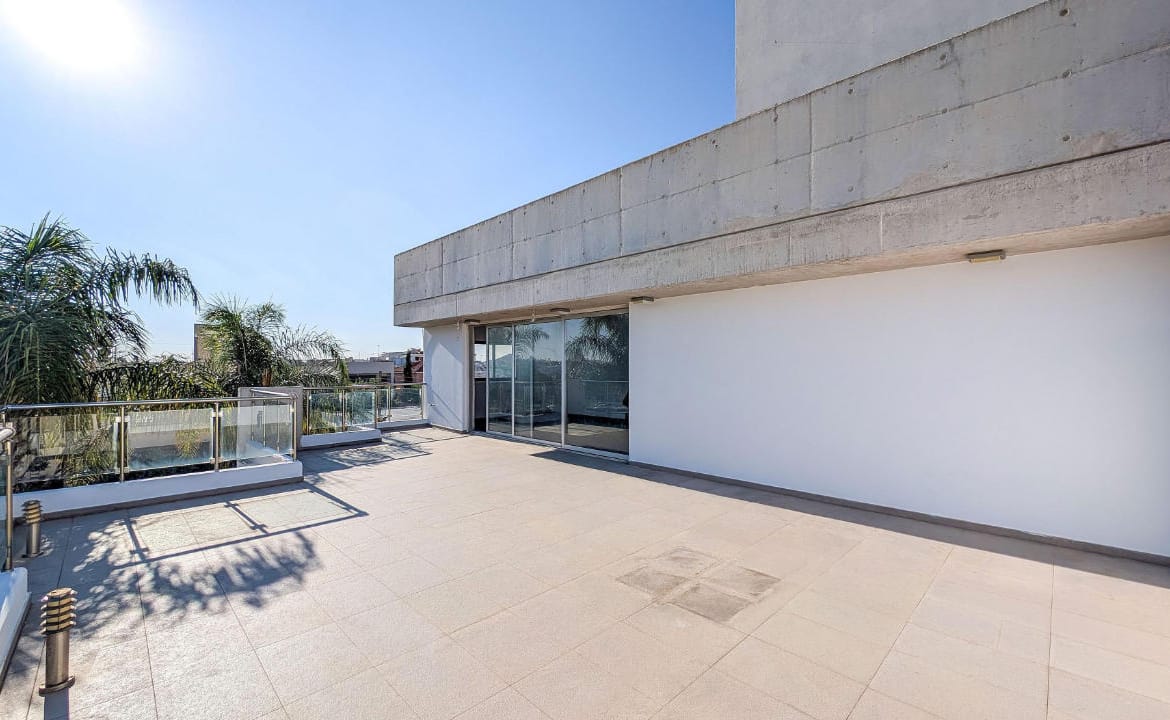 3 Bedroom Top Floor Apartment | Strovolos, Nicosia