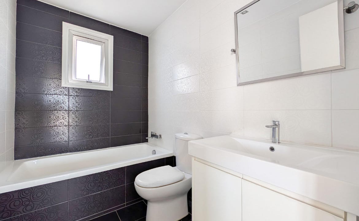 3 Bedroom Top Floor Apartment | Strovolos, Nicosia