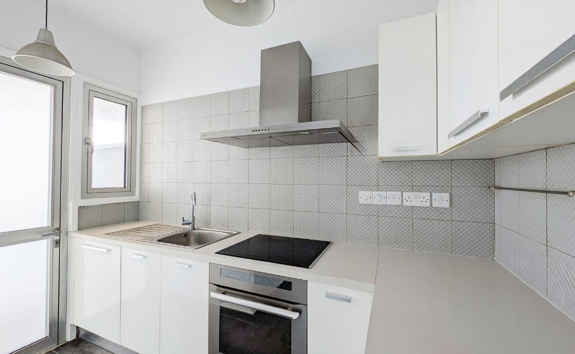 3 Bedroom Top Floor Apartment | Strovolos, Nicosia