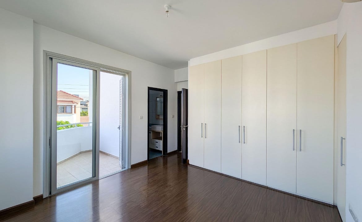 Spacious 4 Bedroom House | Lakatamia, Nicosia