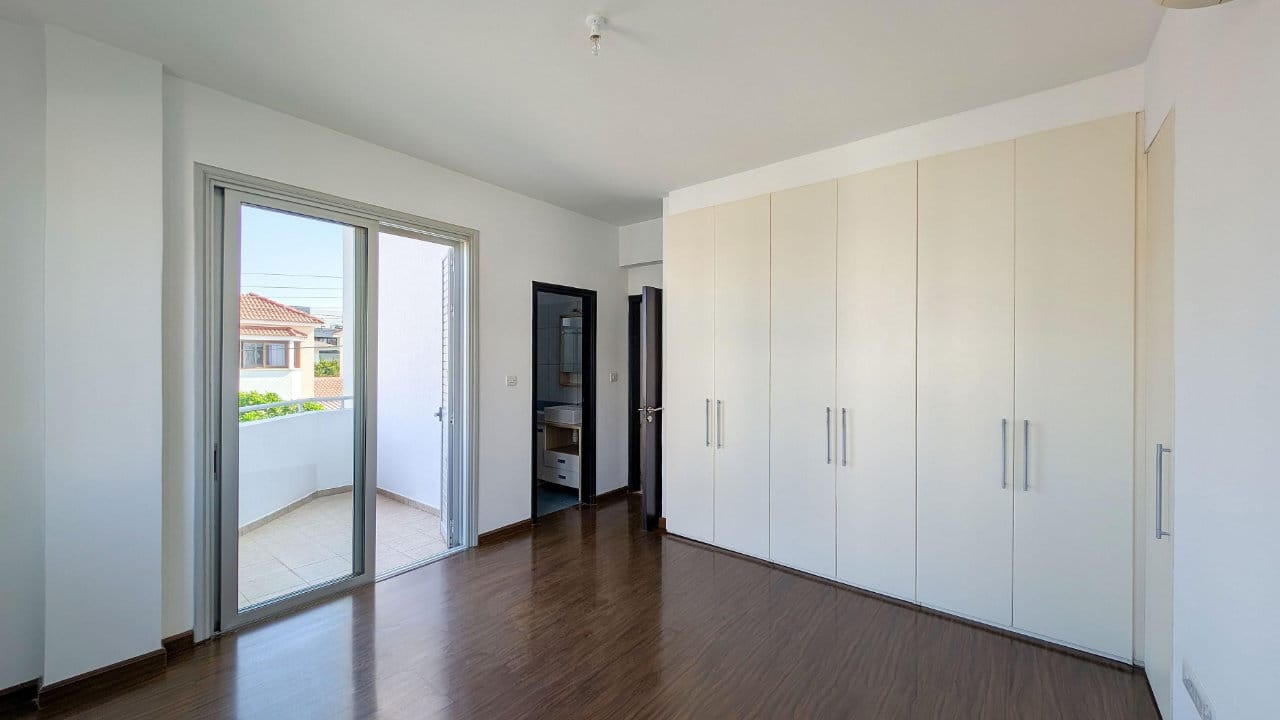 Spacious 4 Bedroom House | Lakatamia, Nicosia