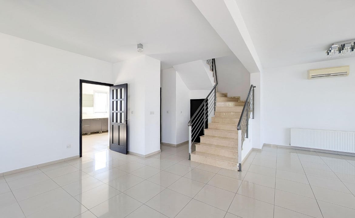 Spacious 4 Bedroom House | Lakatamia, Nicosia
